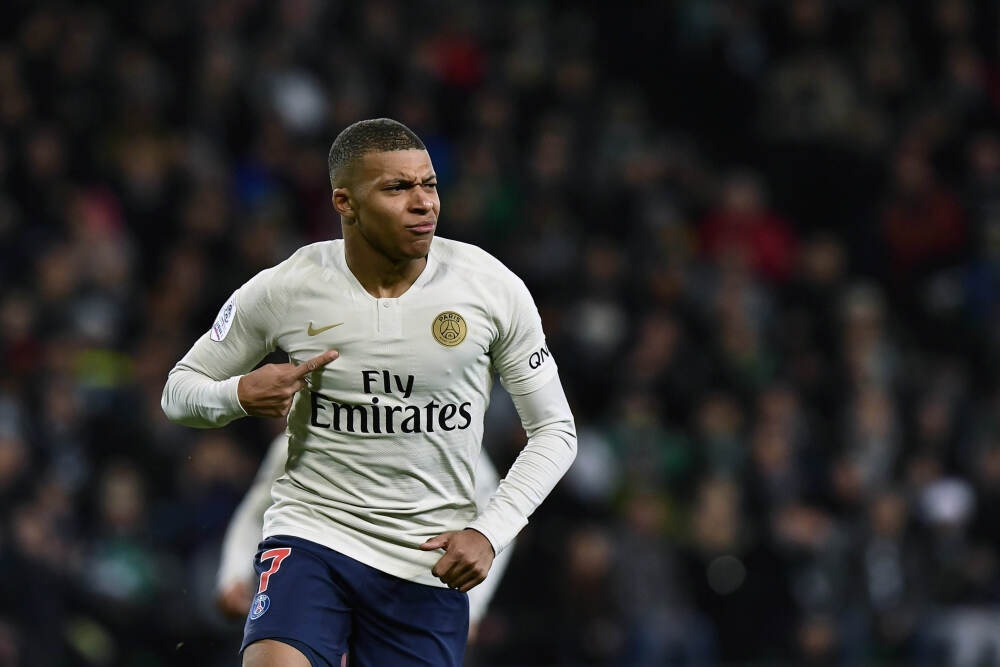 黄金大涨近70美元，特朗普已下令重启美国核试验称：别无选择